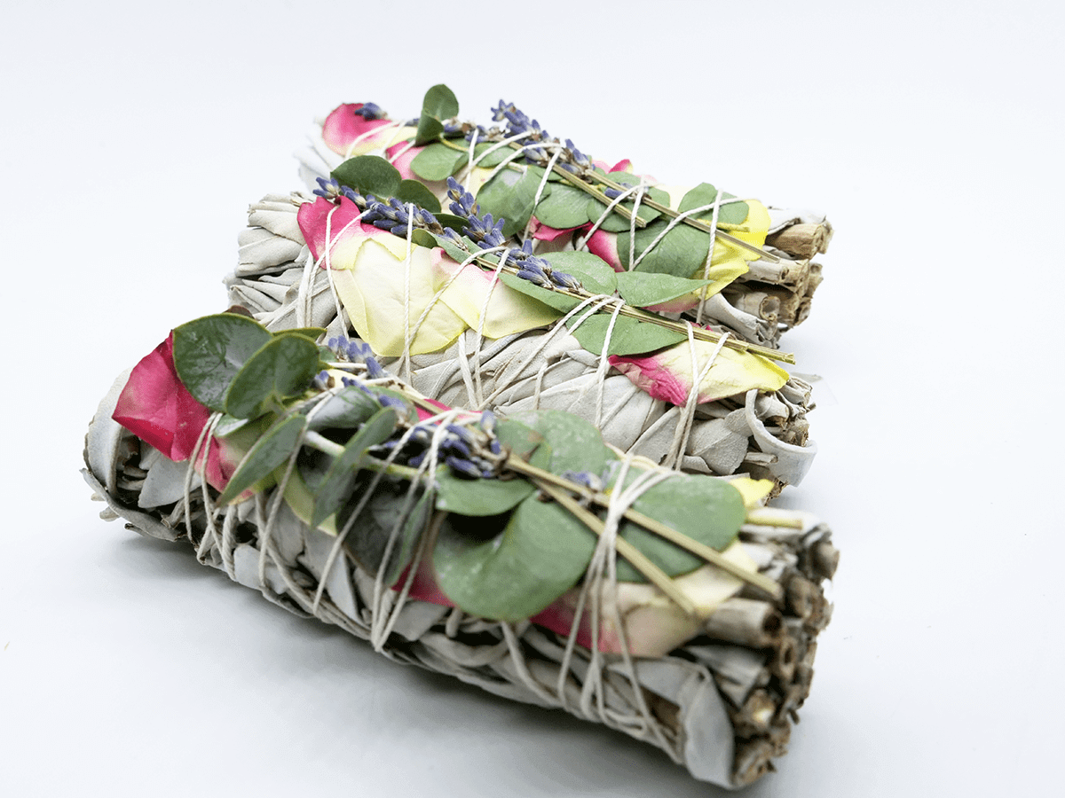 White Sage Bundle -- Smudge/Crystal - Fachie Market -- Fachie Market™